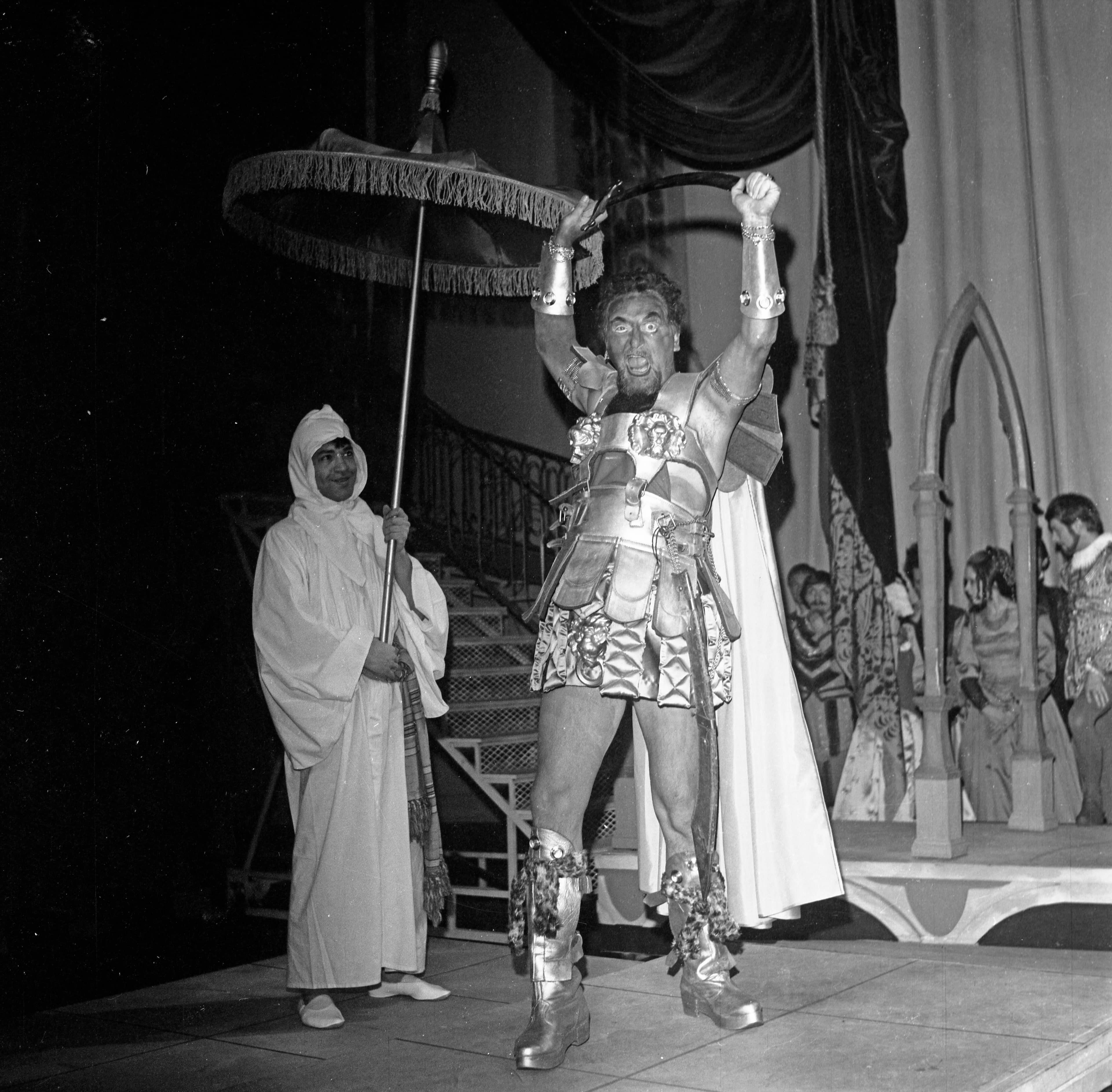 Diverse Performances