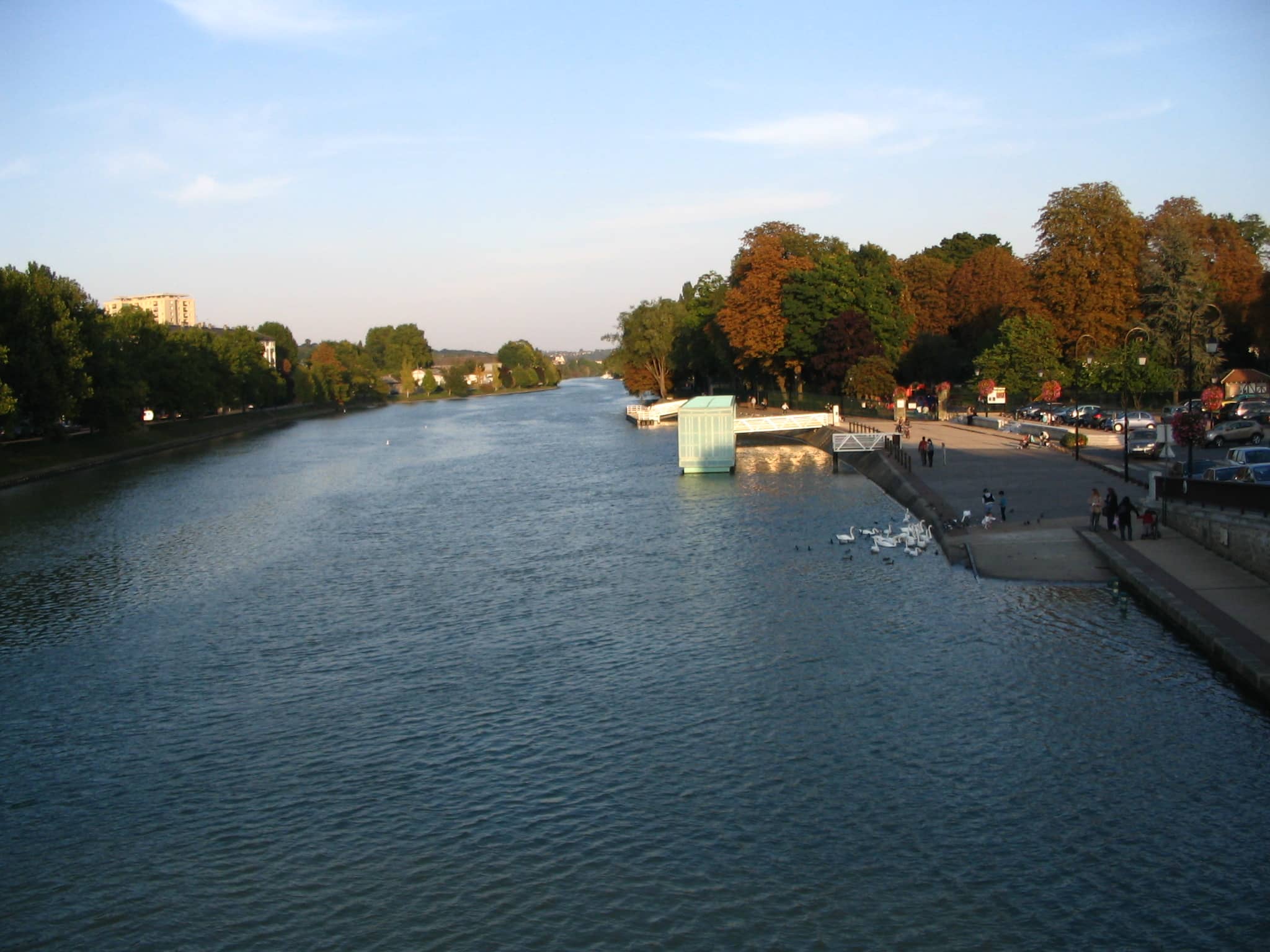 The Marne Riverbanks
