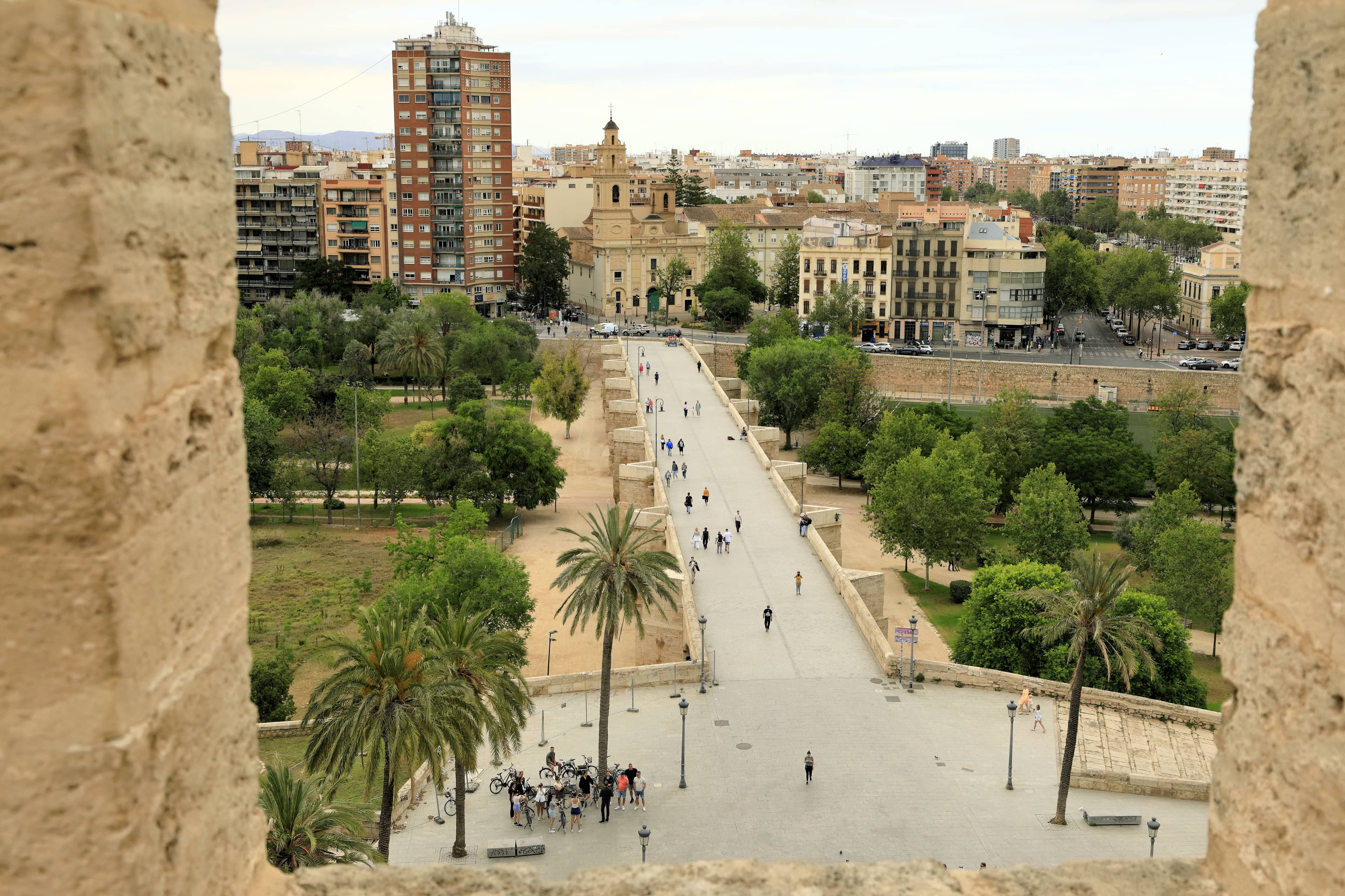 Views of Torres de Serranos
