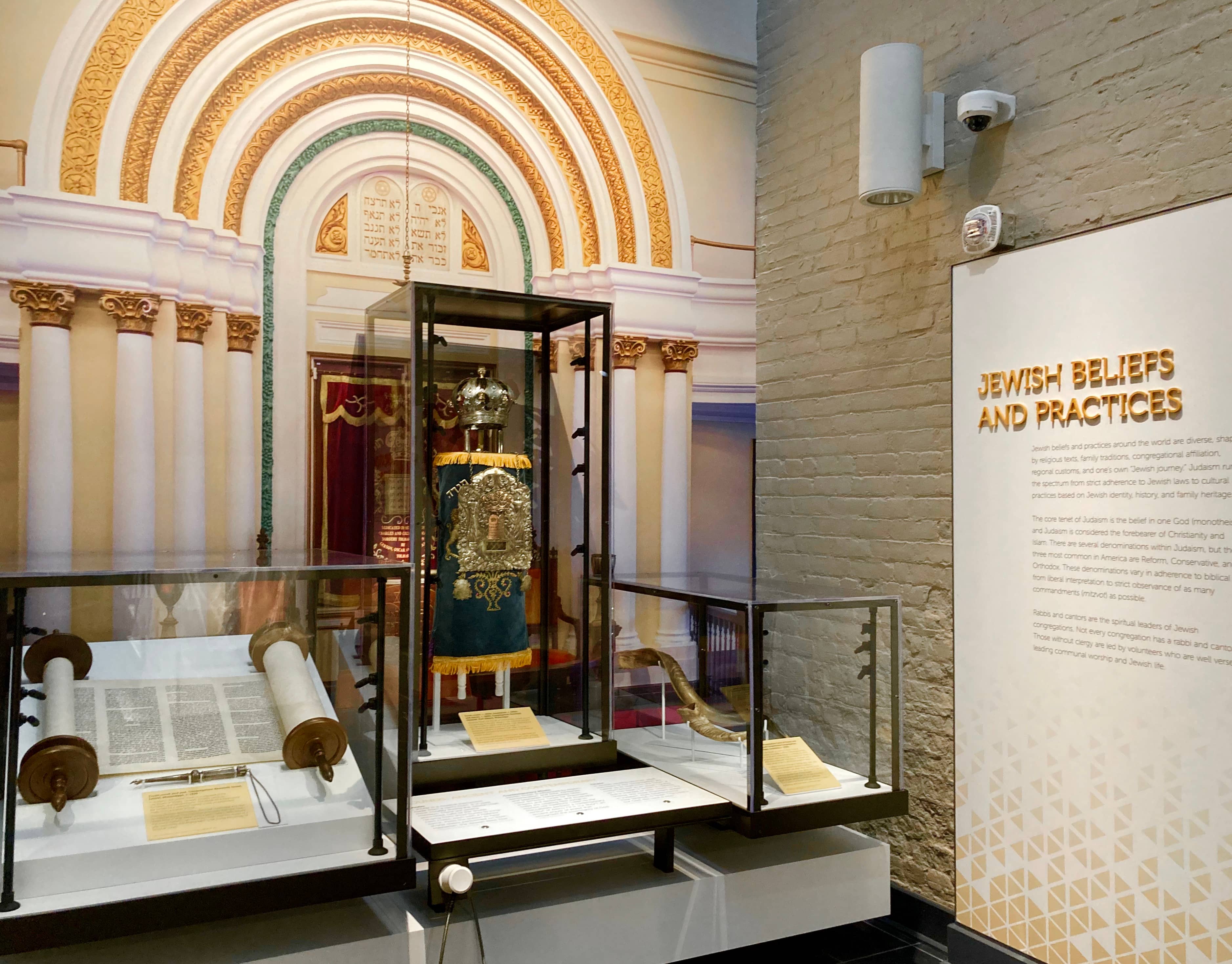 Exhibits on Norwegian Jewish History