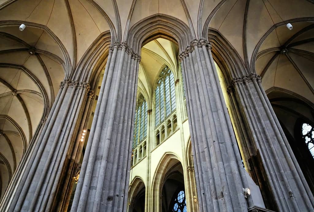 Dom Church