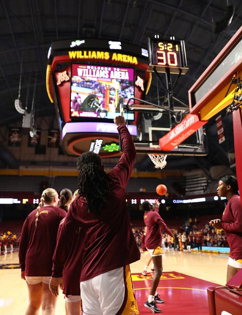 Gopher Basketball Action