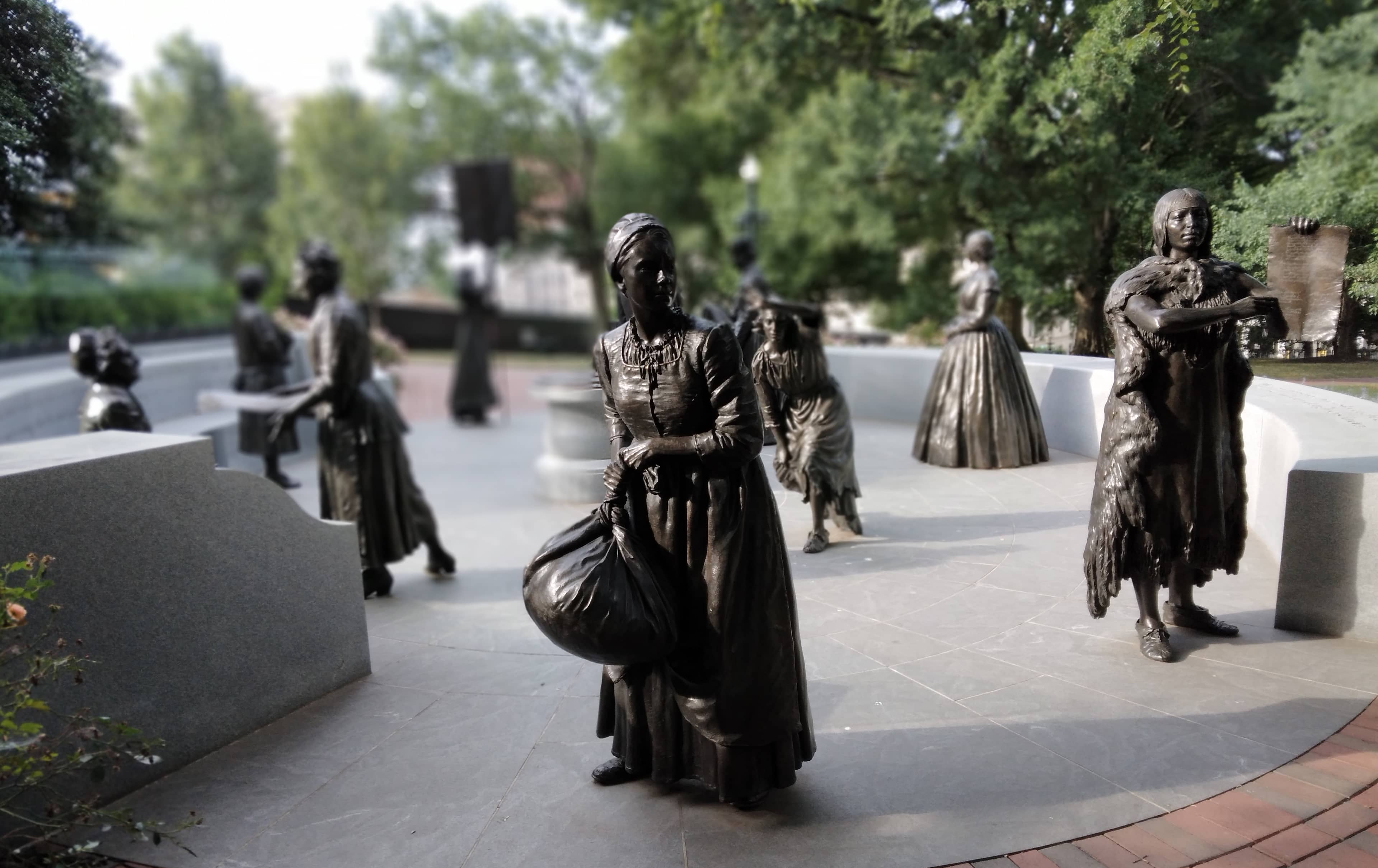 Virginia Women's Monument