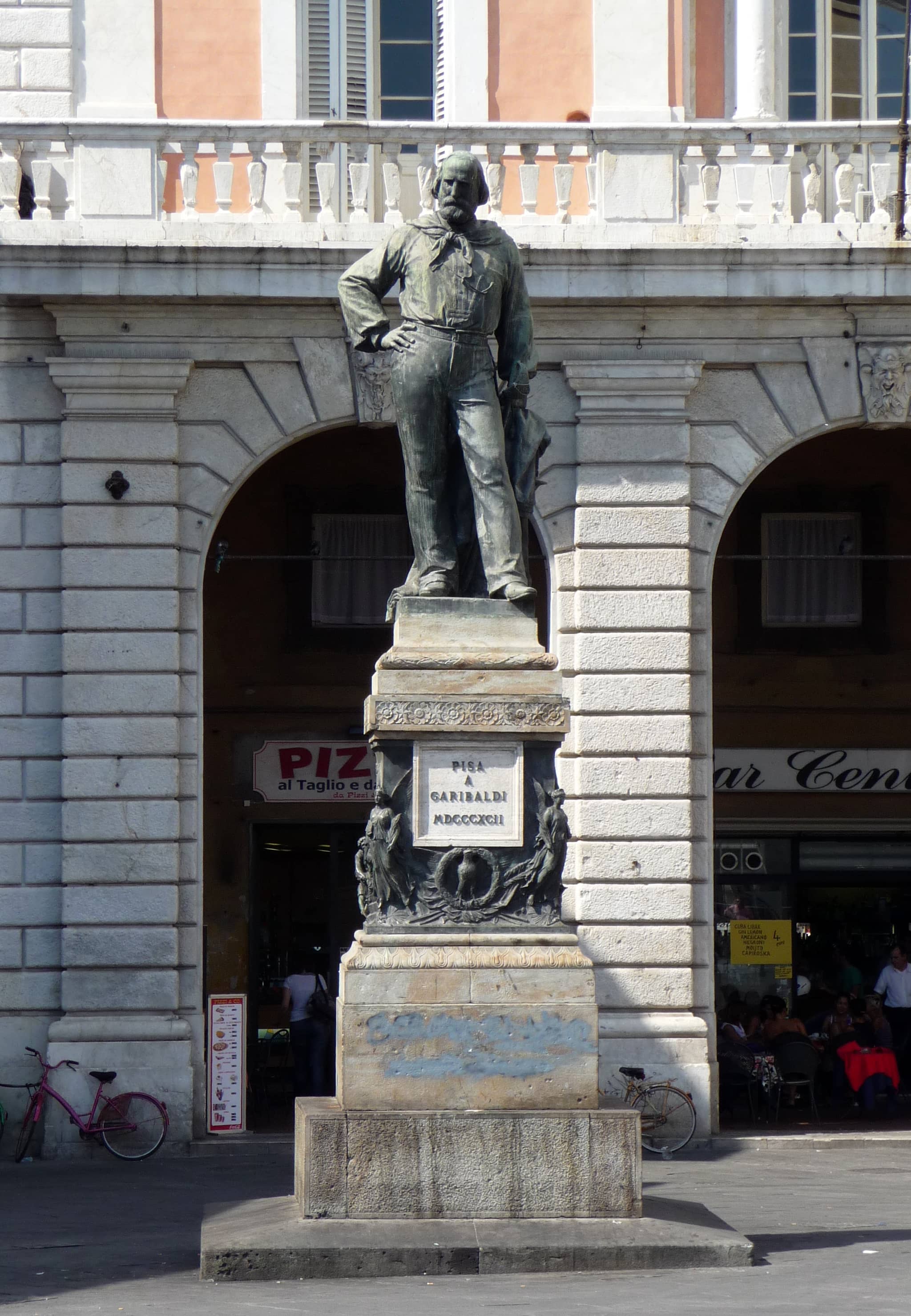 Pisa's Social Hub