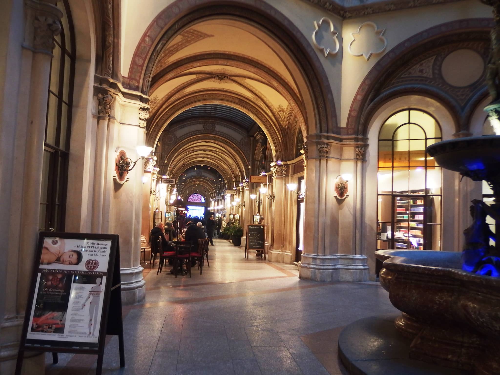 Local Cafes and Eateries