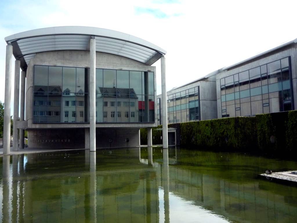 City Hall & Museum Views
