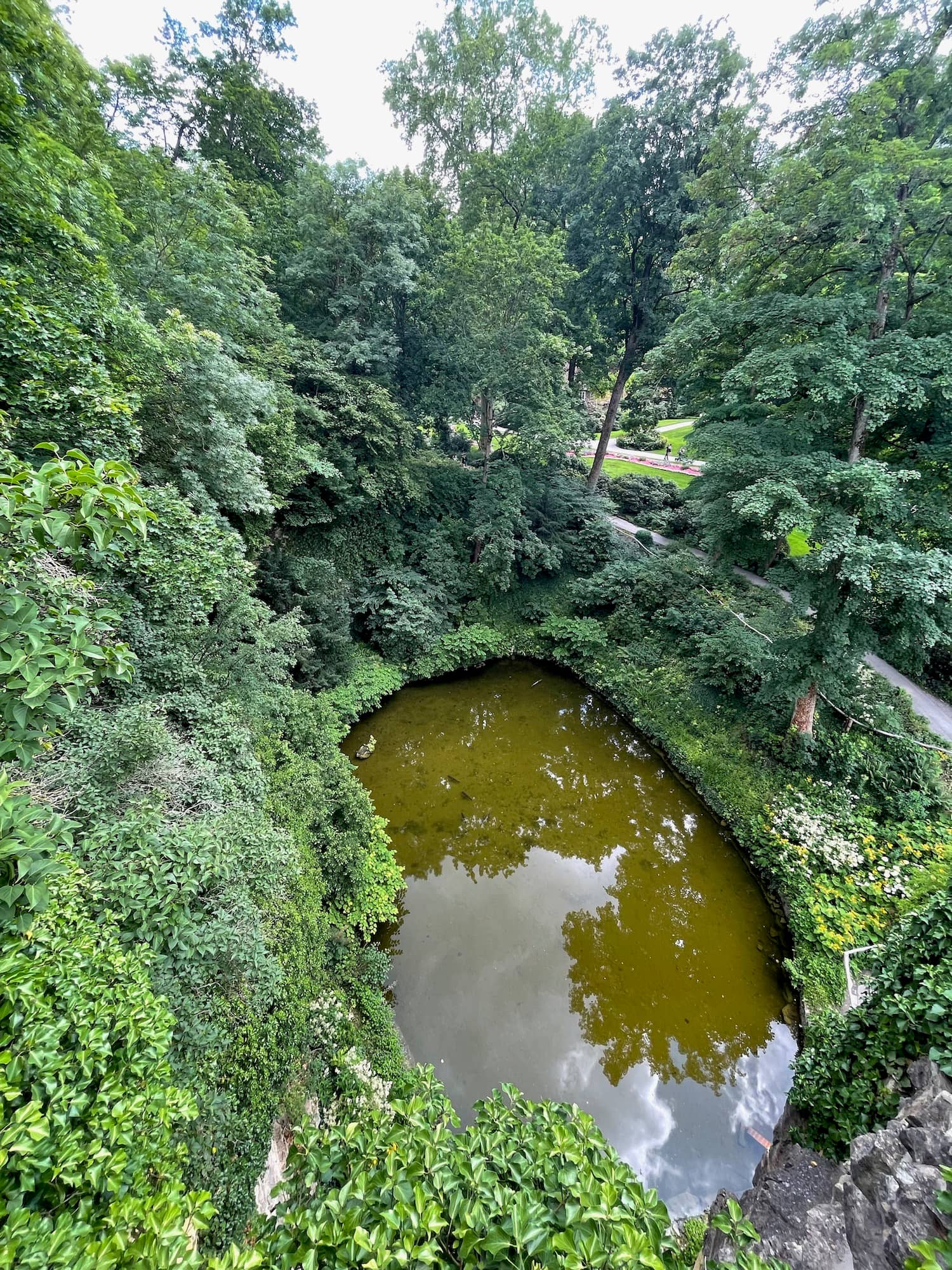 Tranquil Ponds and Lakes