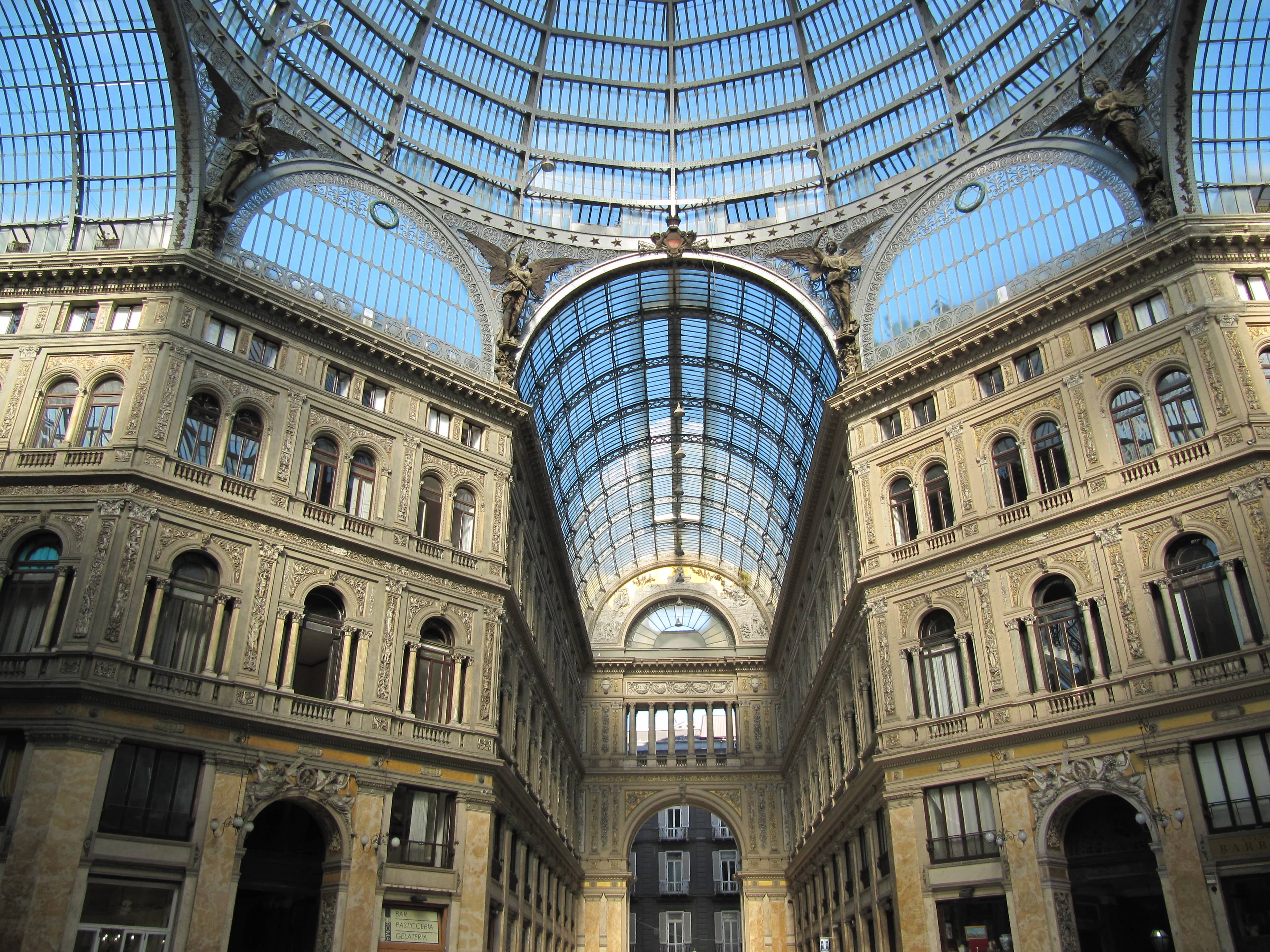 Vibrant Bars and Cafes