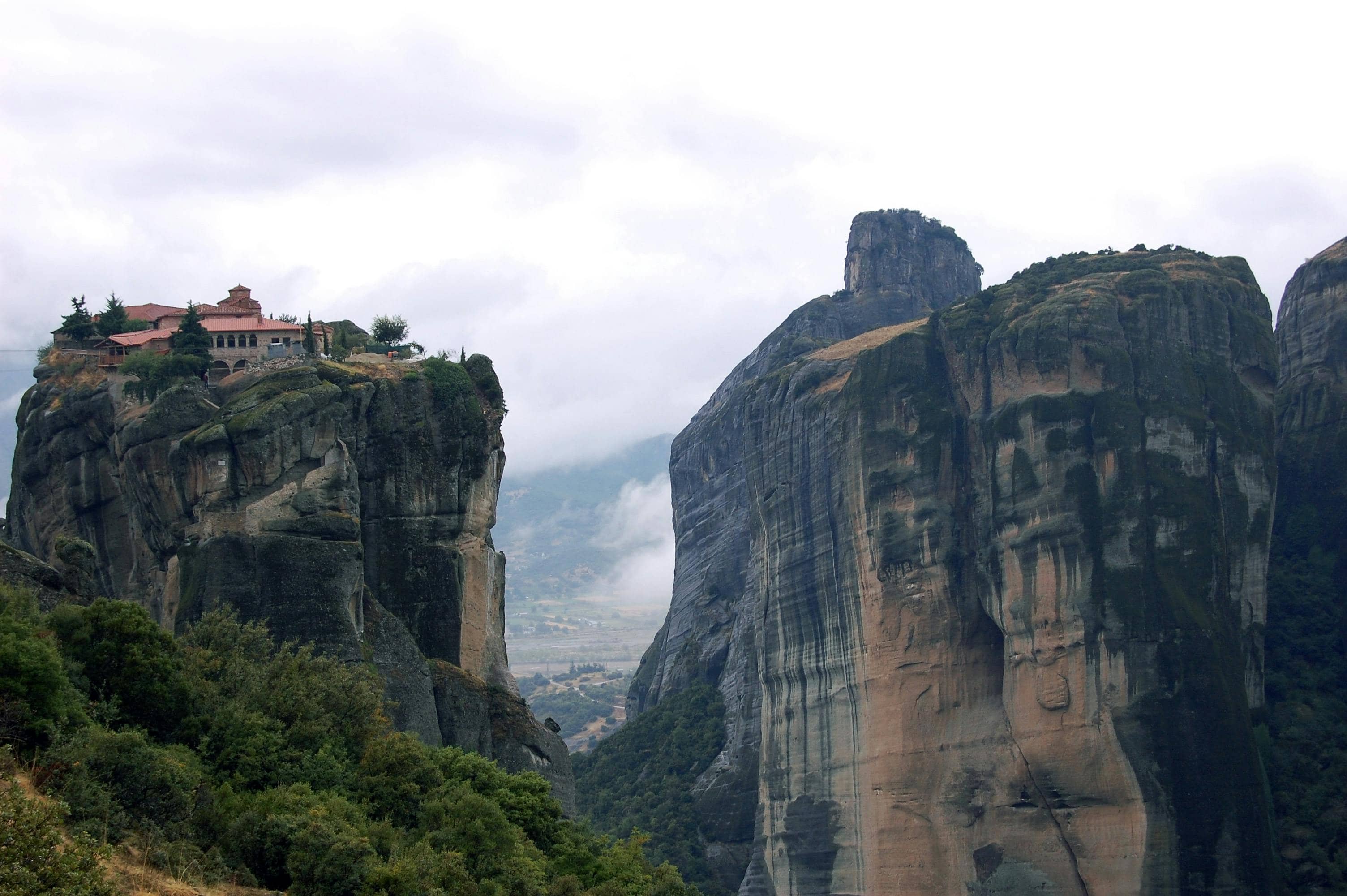 Panoramic Hillside Views