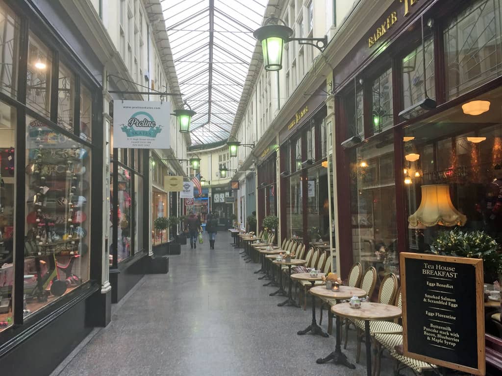 Cozy Cafes & Eateries