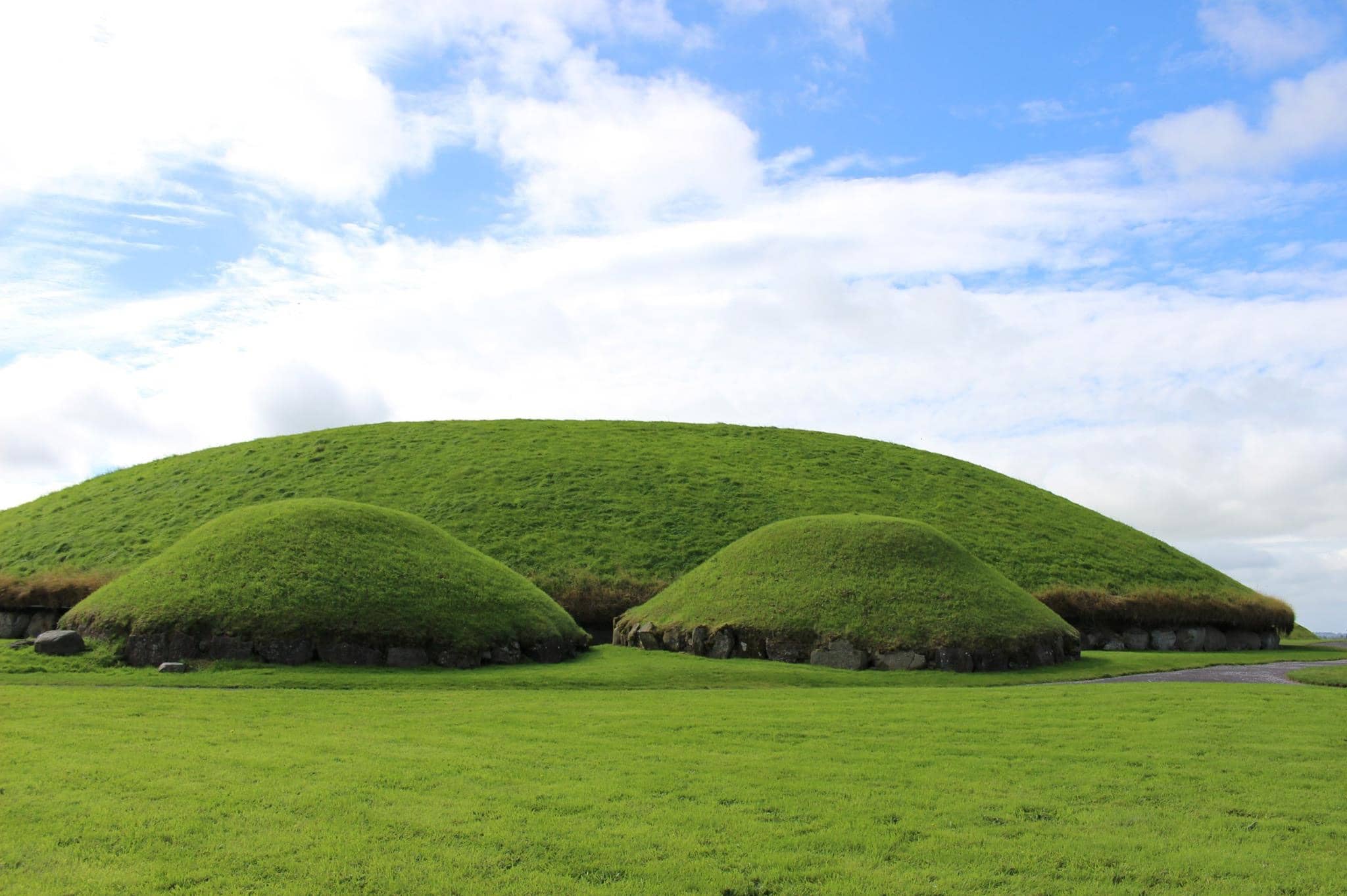 Knowth Passage Tomb