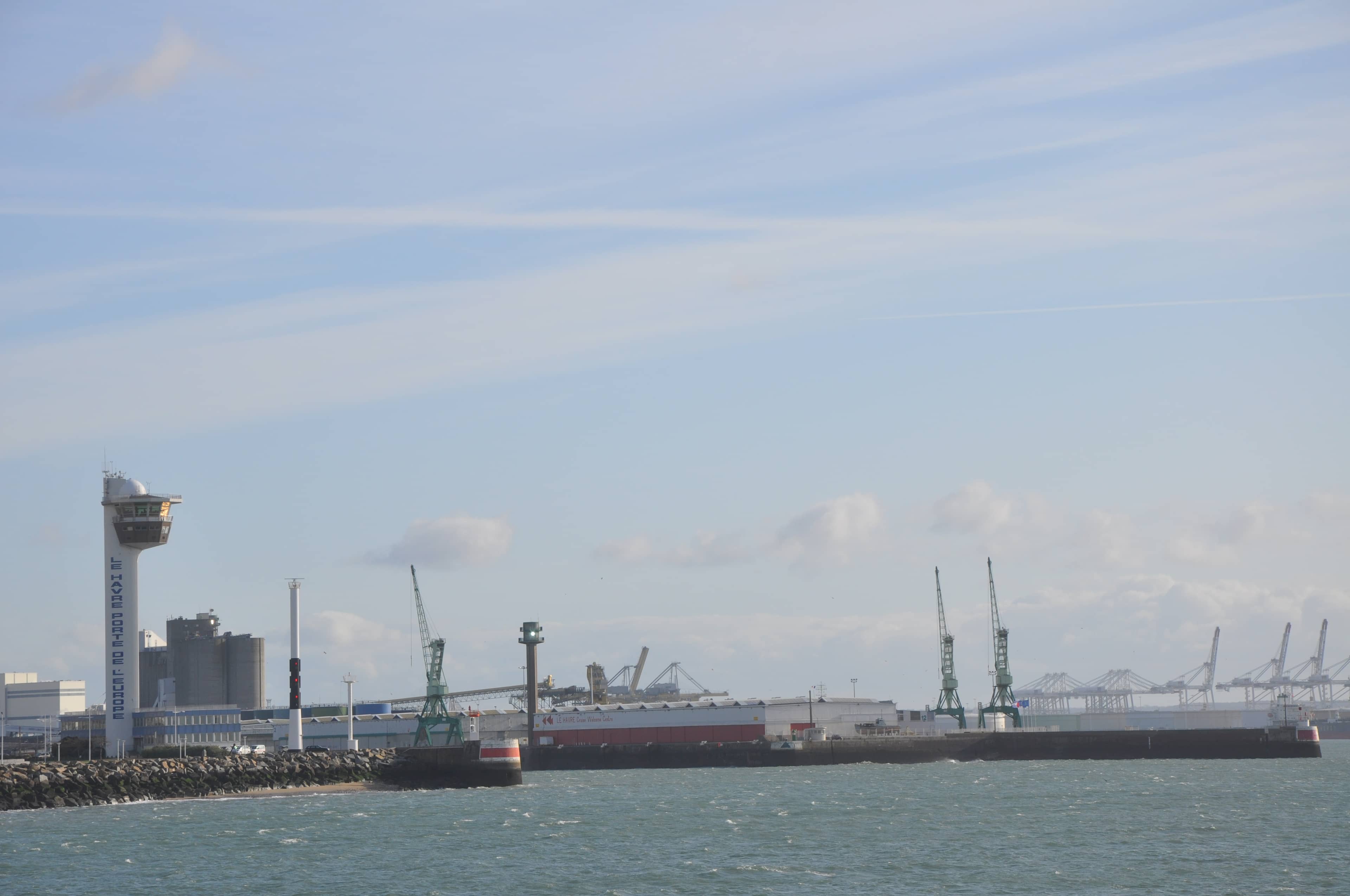 Sea Breeze & Port Proximity