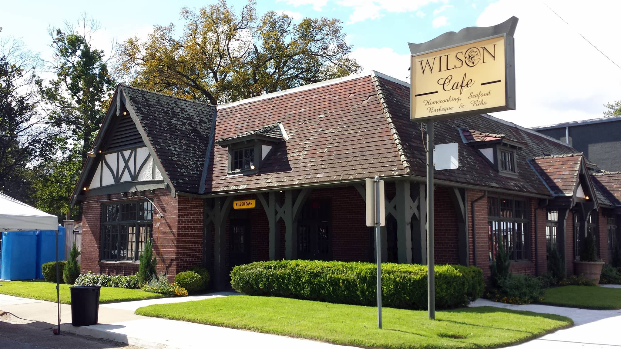 Local Cafes and Bistros