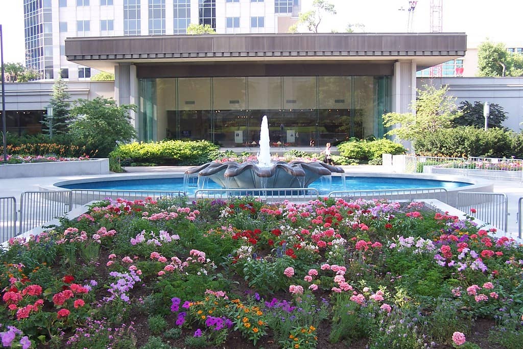 Temple Square Ambiance