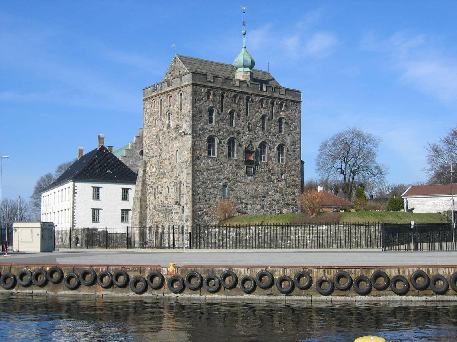 Panoramic City & Harbor Views