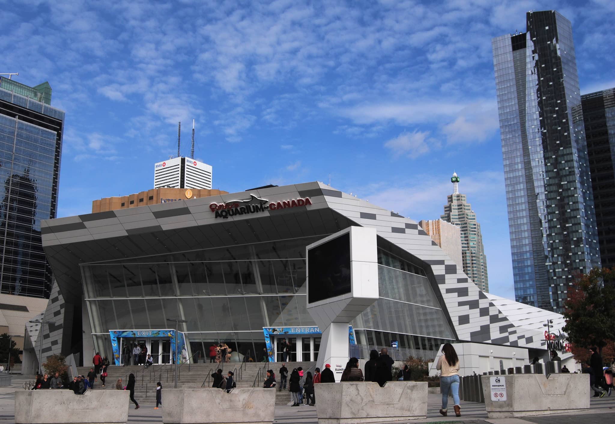 CN Tower & Ripley's Aquarium