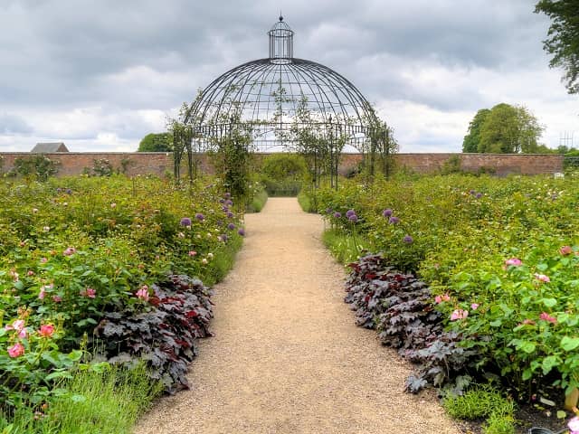 Stunning Gardens