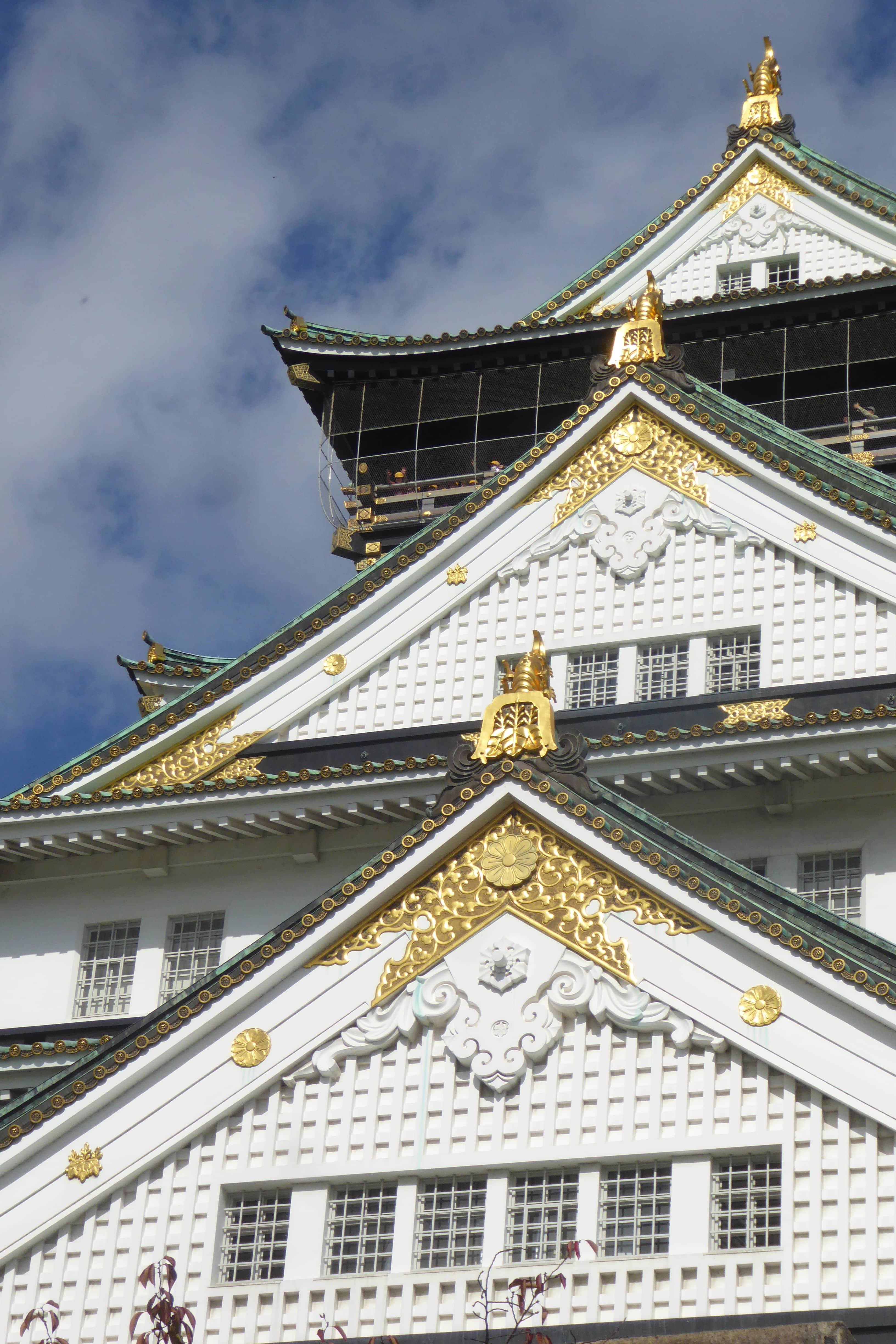 Osaka Castle's Grandeur