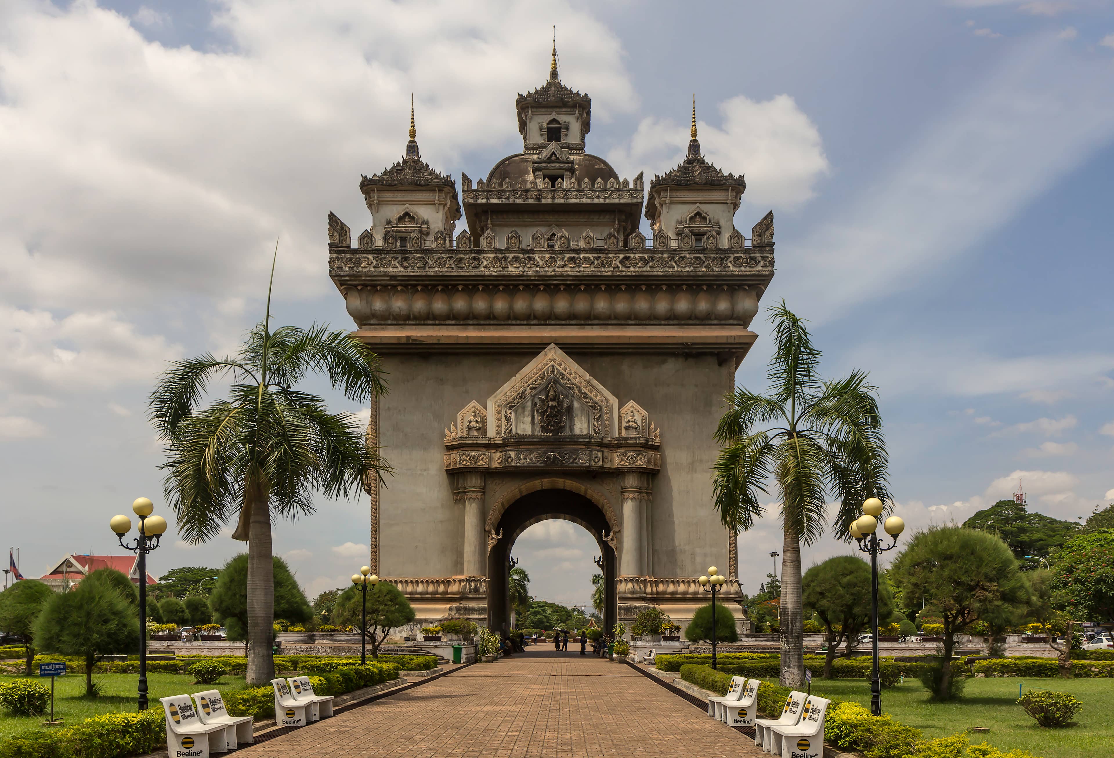 Patuxai Arch