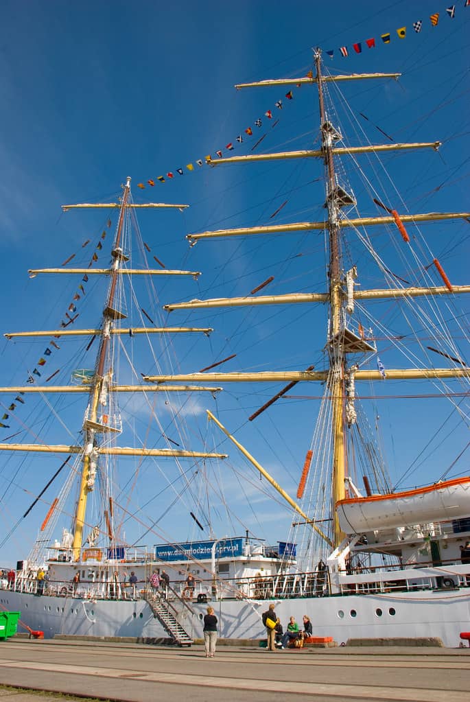 English-Speaking Guides