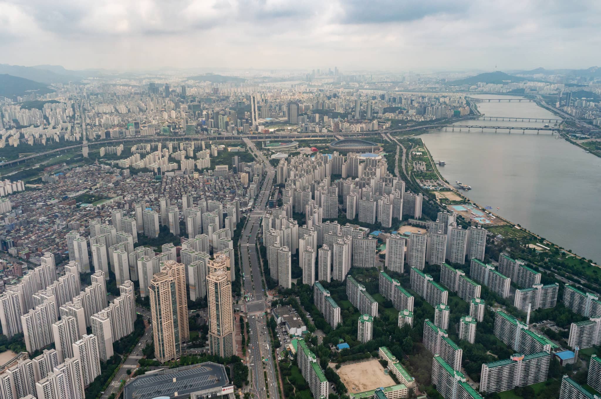 Lotte World Tower Views
