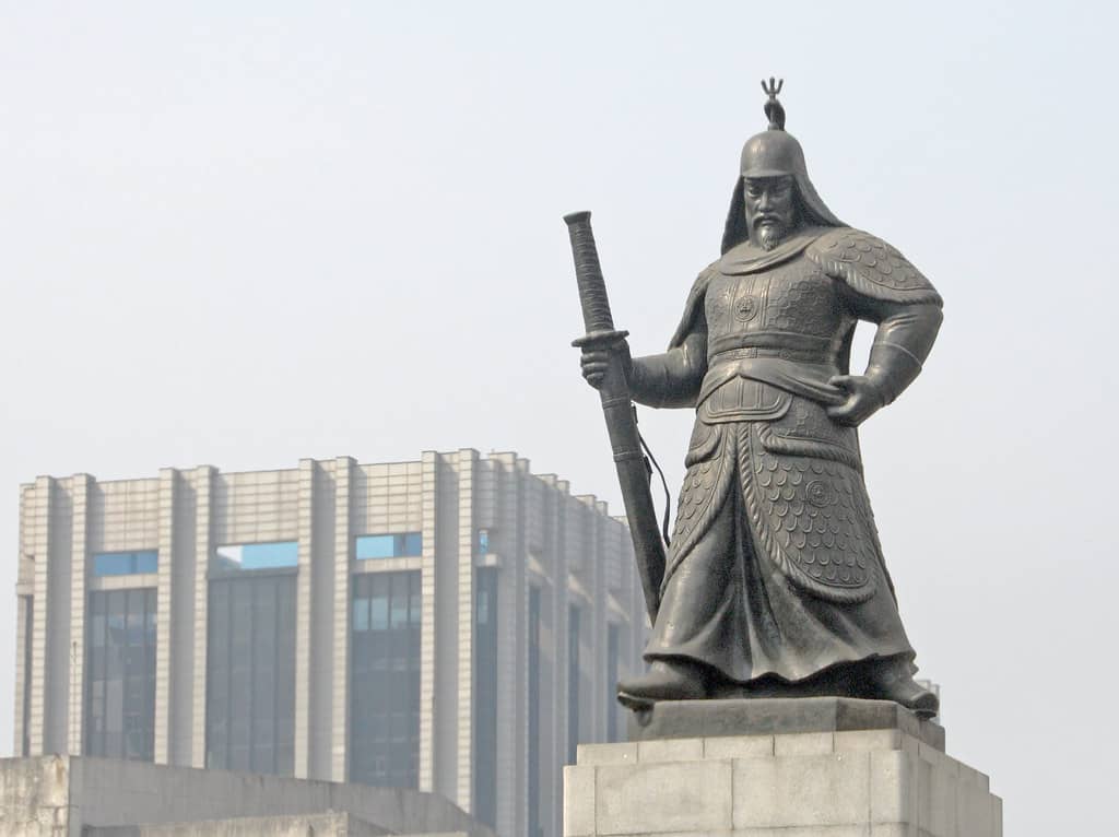 Admiral Yi Sun-sin Statue