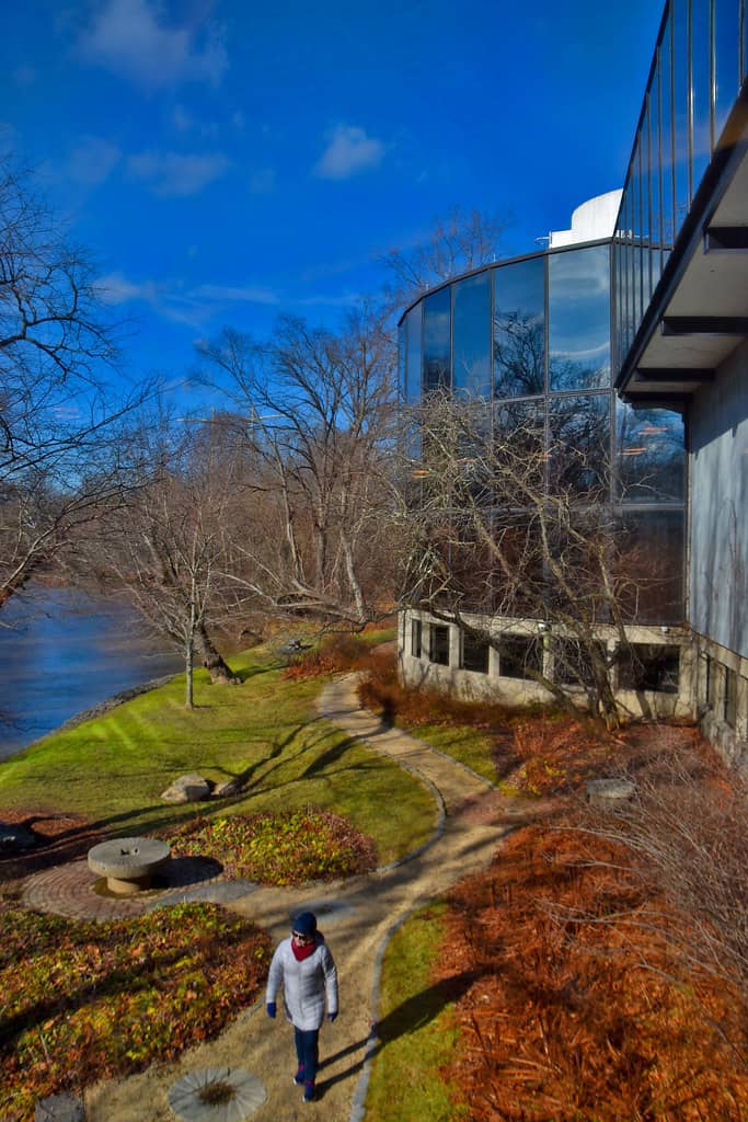 Riverside Views & Architecture