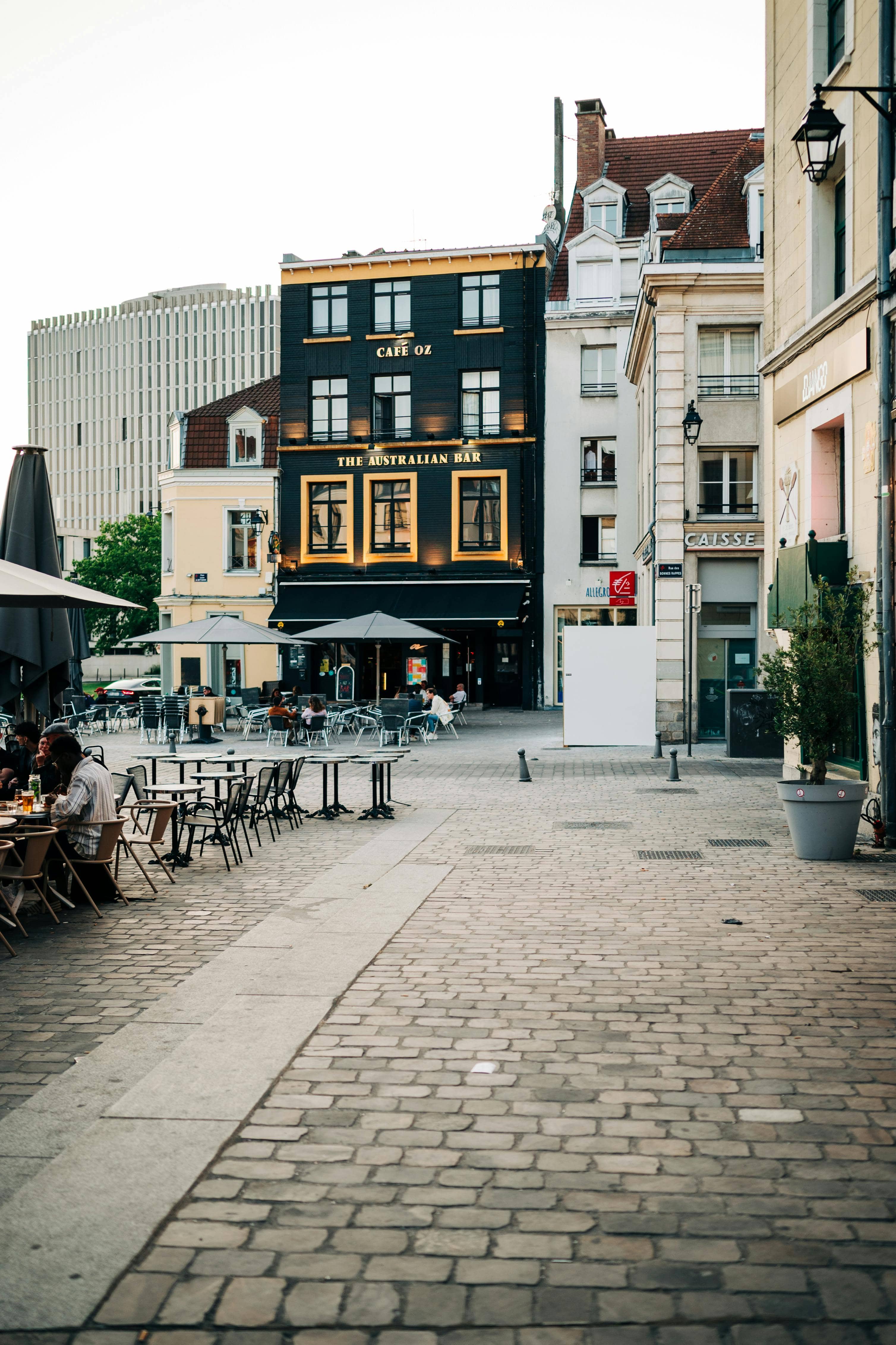 Local Cafes & Bistros