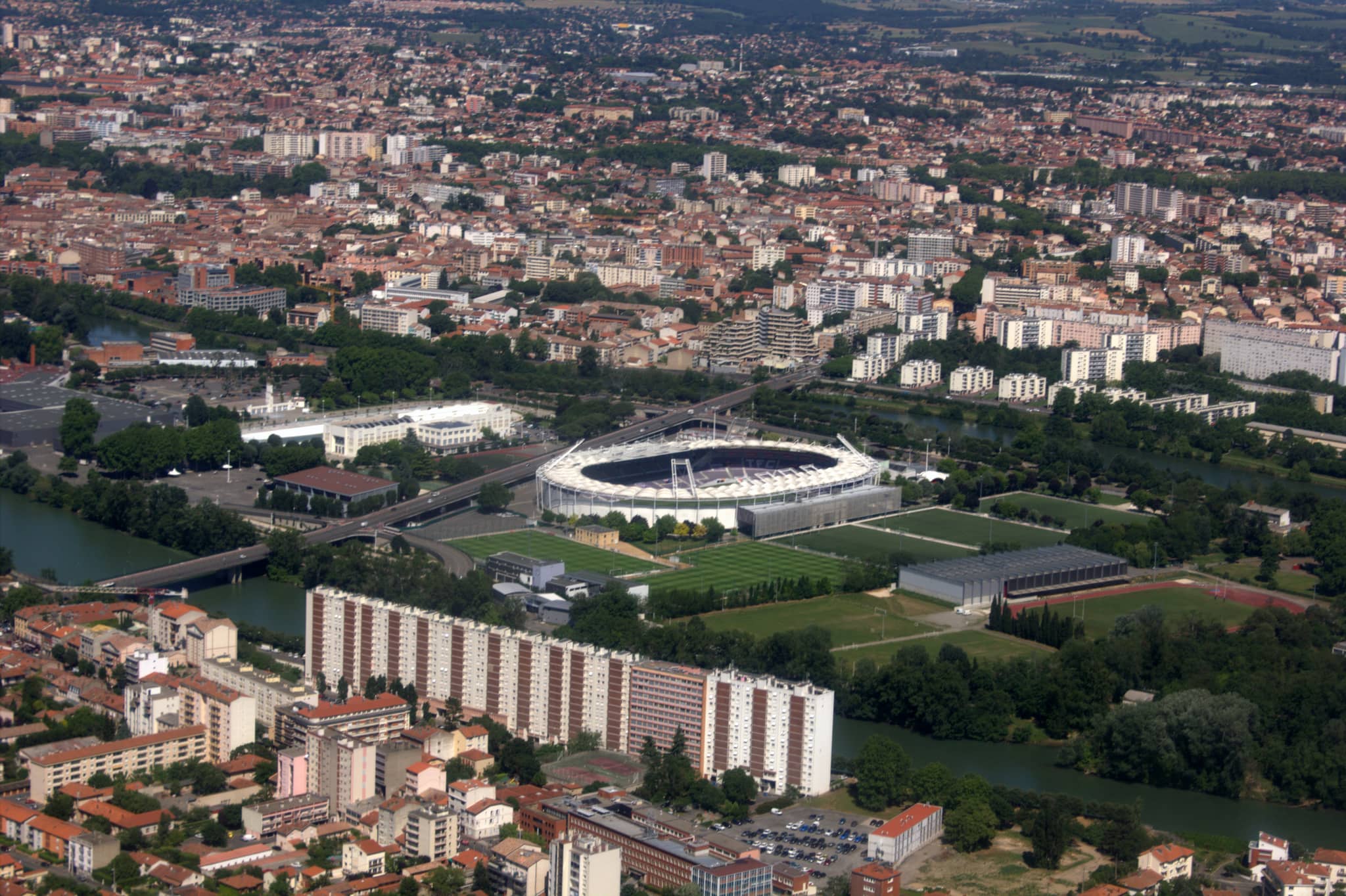 Iconic "Mini Wembley" Design