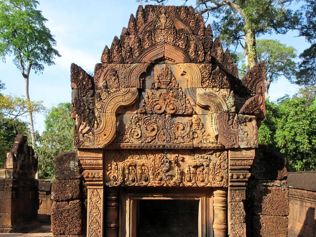 The Outer Moat and Walls