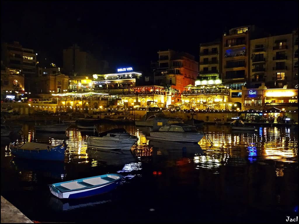 Nightlife and Dining