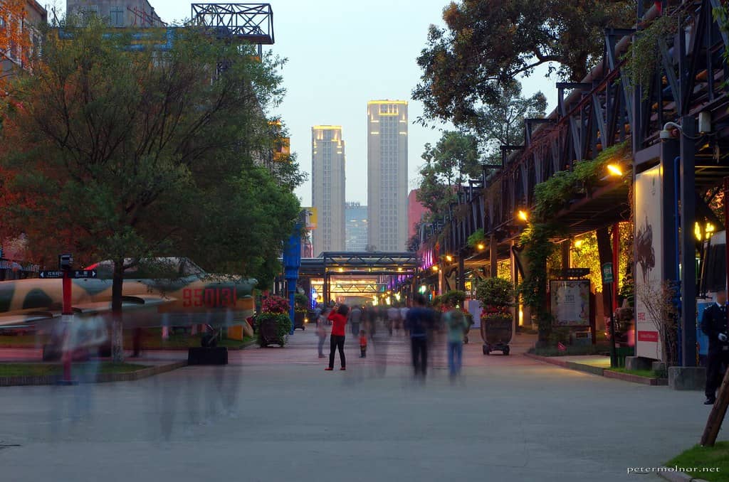 Chic Shopping Boutiques