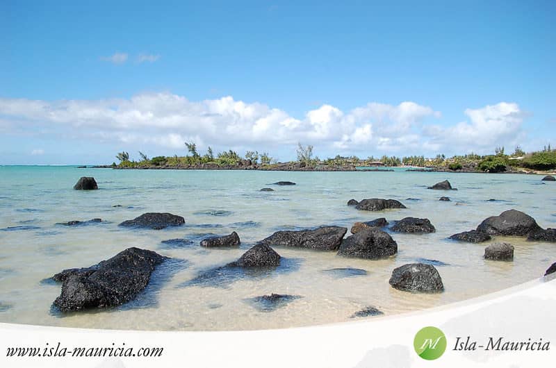 Idyllic Beachfronts