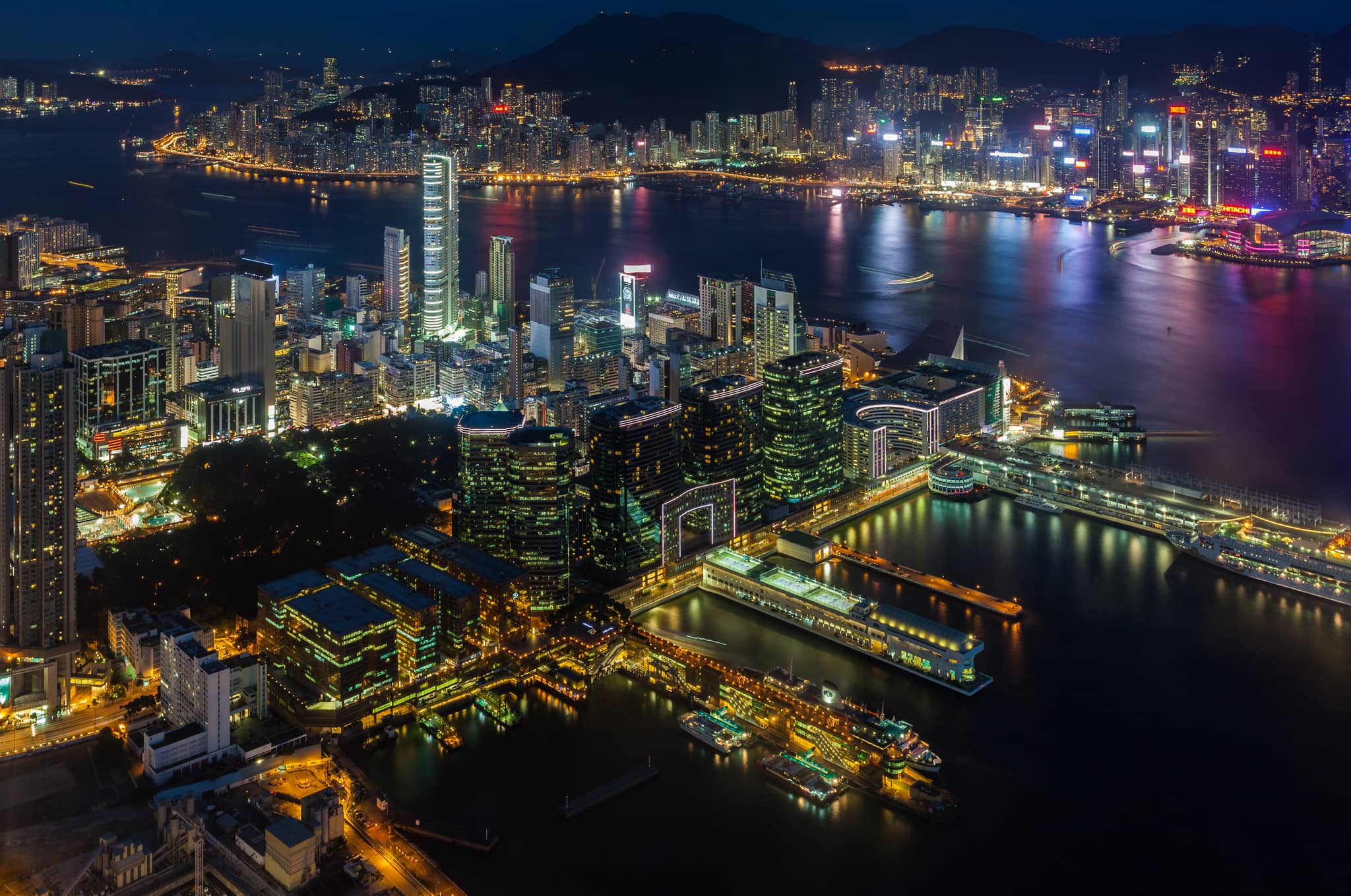 Victoria Harbour Views