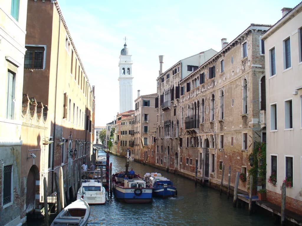 Bridge of Sighs Glimpse