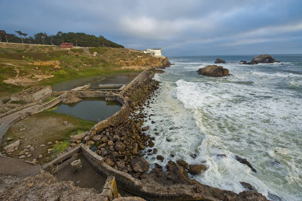 Coastal Trails and Ocean Views