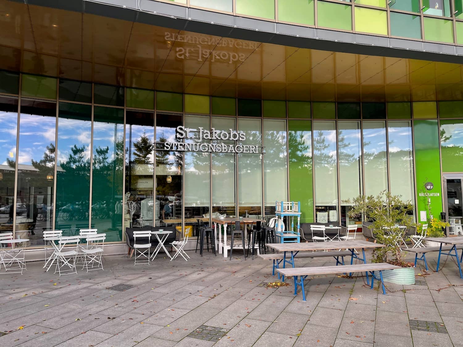 Vibrant Cafe Culture