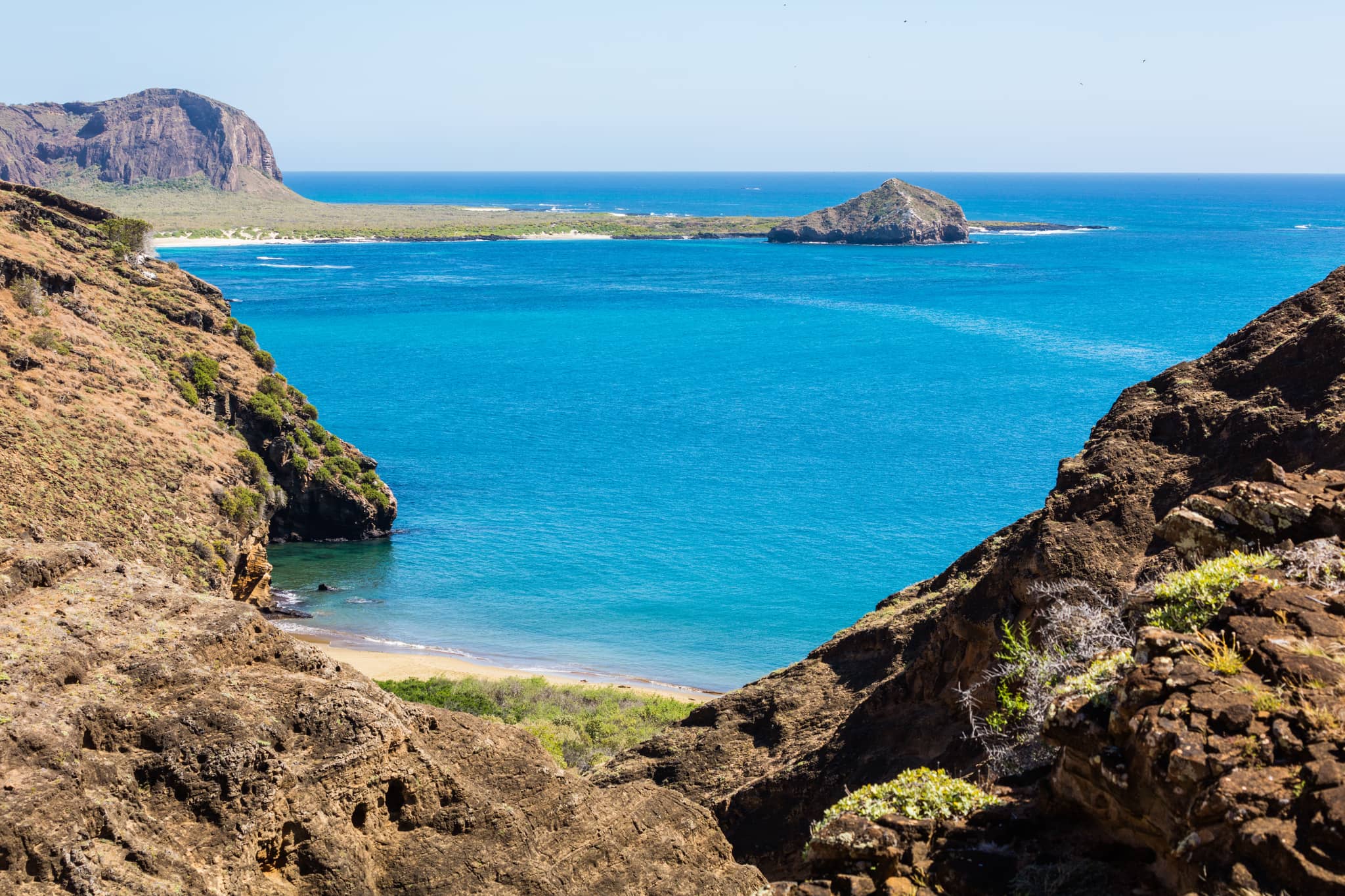 Volcanic Landscapes & Coastal Views