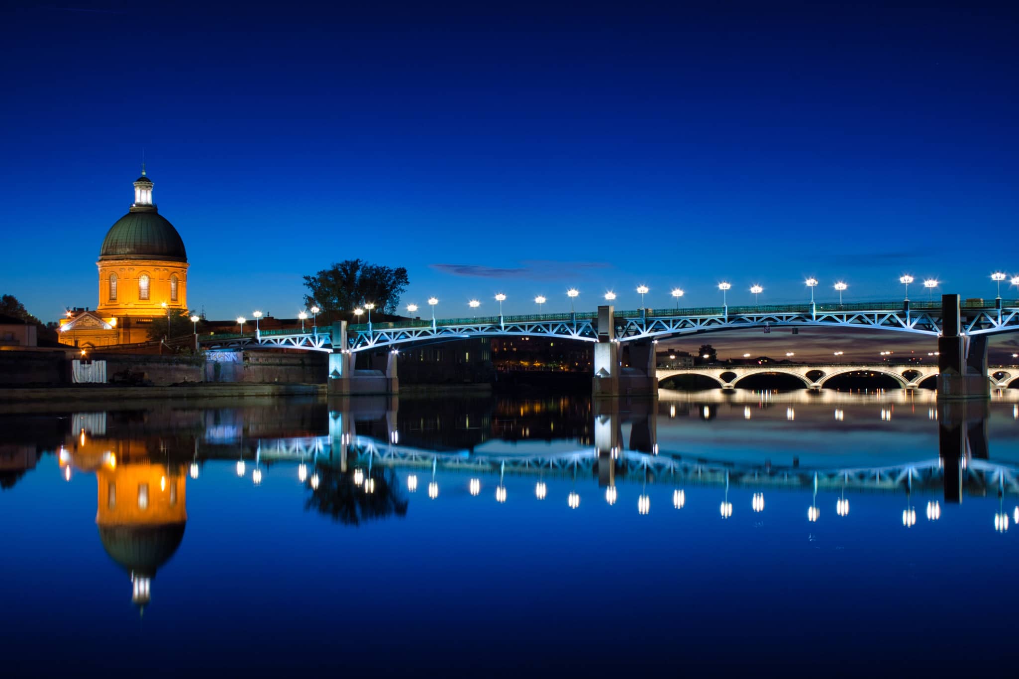 Romantic Night Ambiance
