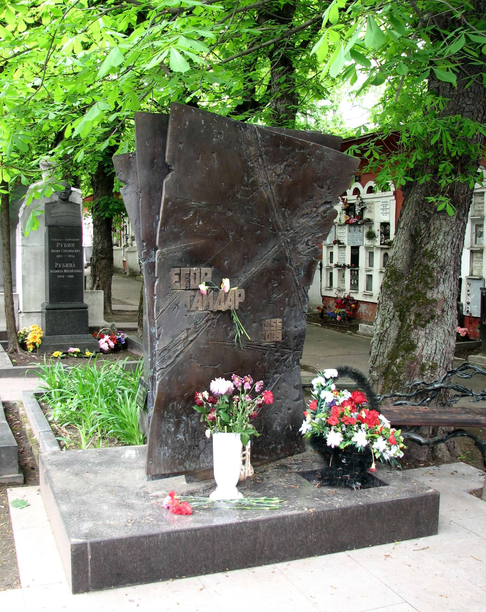 Artistic Gravestones