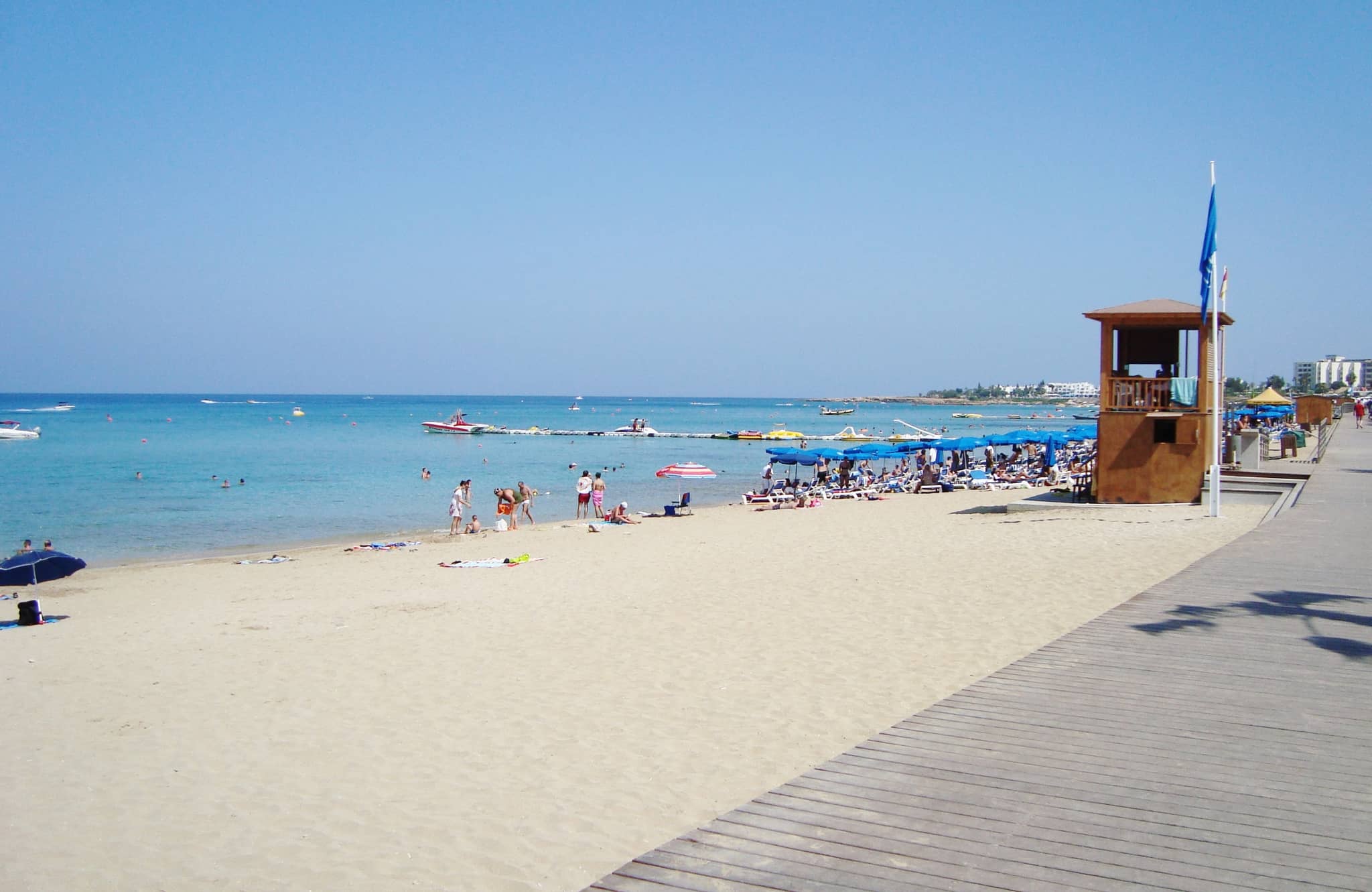 Proximity to Stunning Beaches