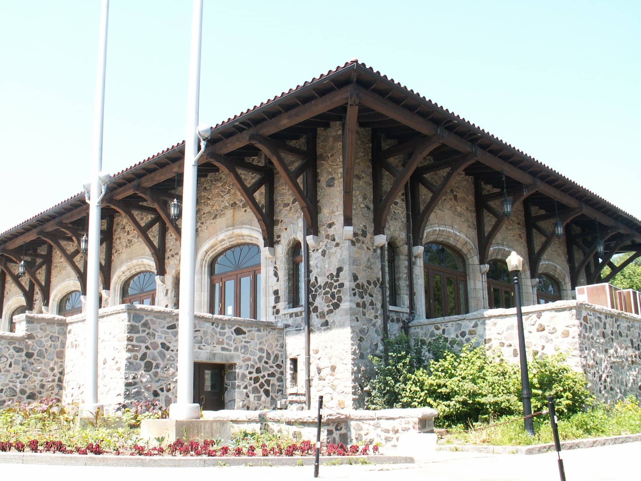 Chalet Architecture