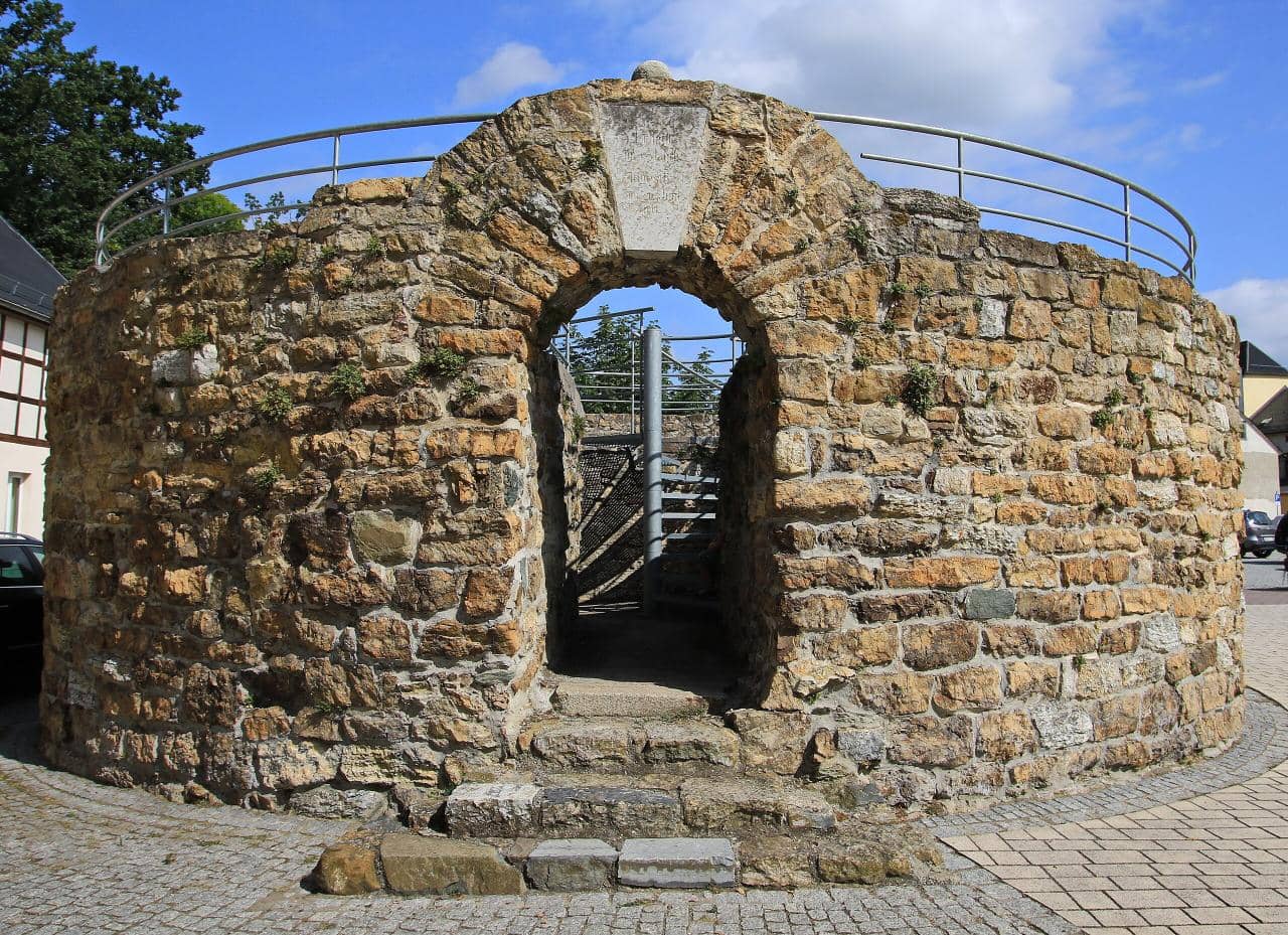 Hidden Entrance Tranquility