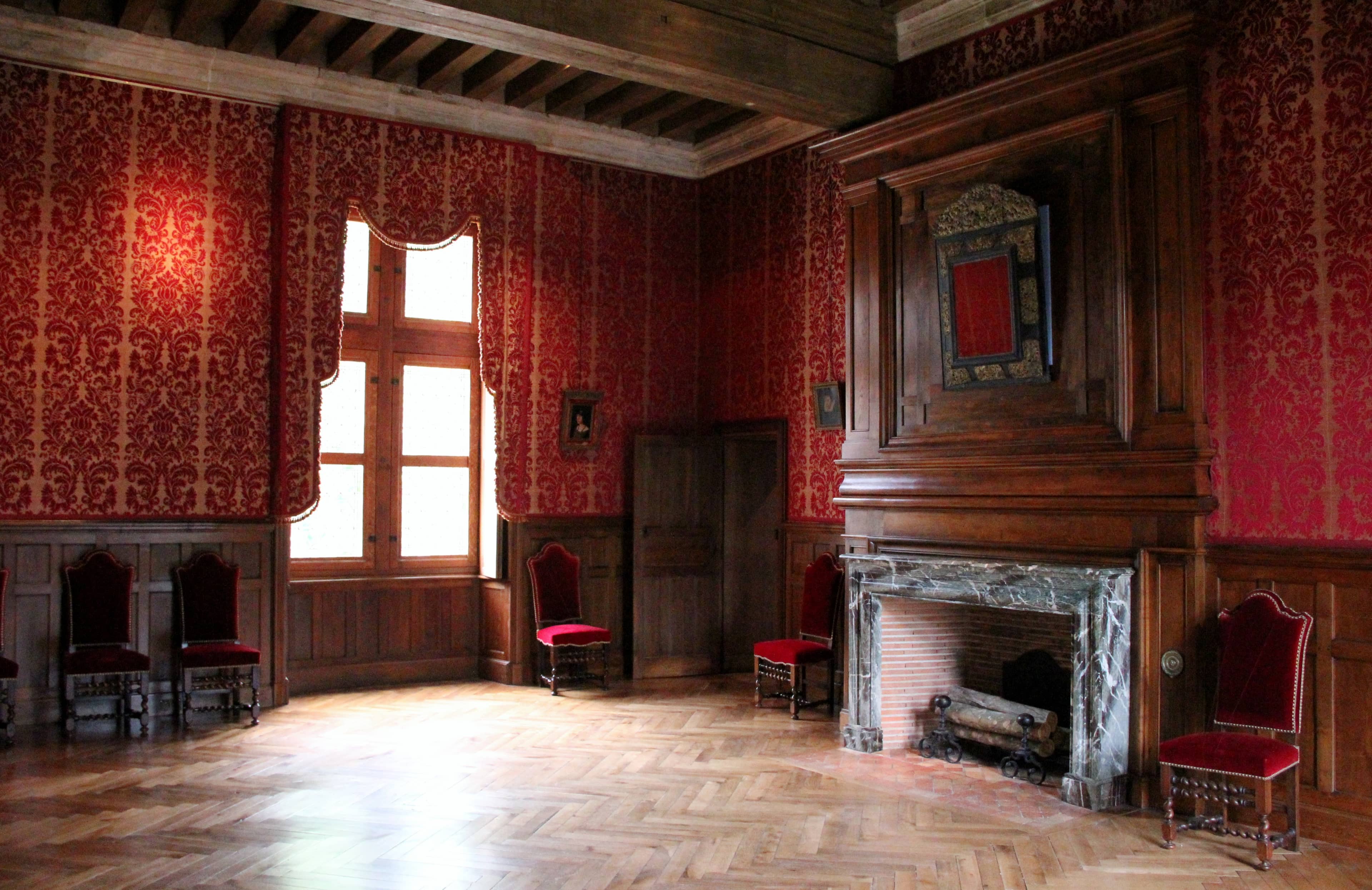 Tapestry and Royal Portrait Collections