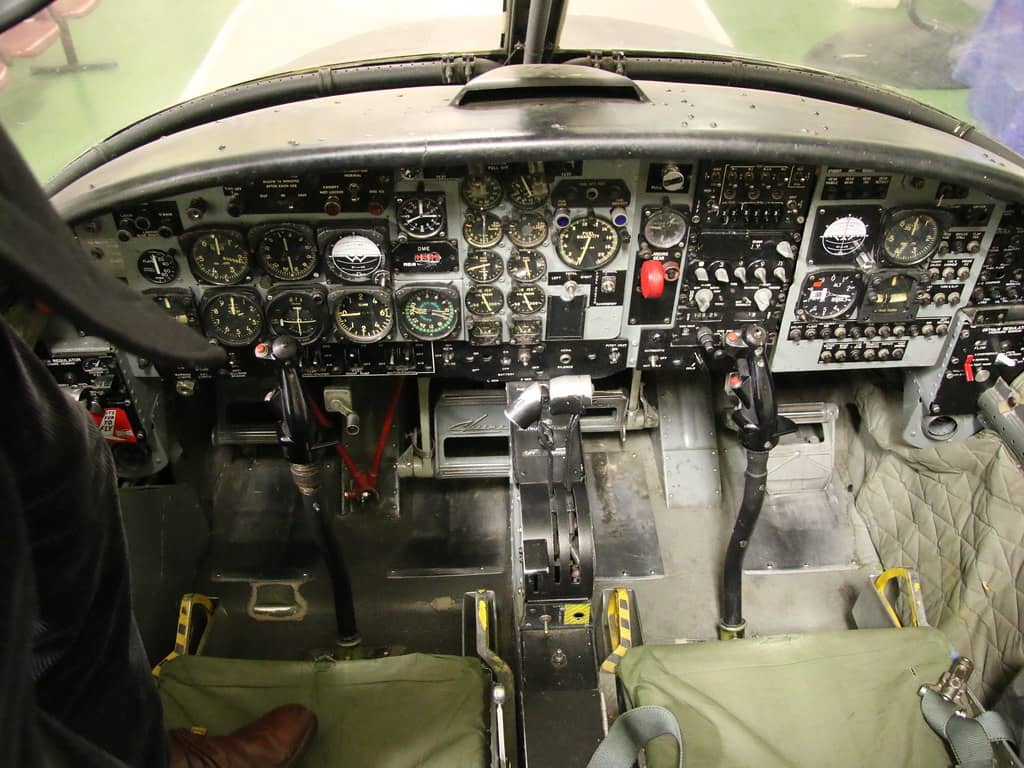 Cockpit & Helicopter Tours