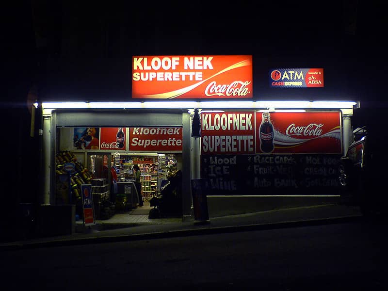 Boutique Shopping & Cafes