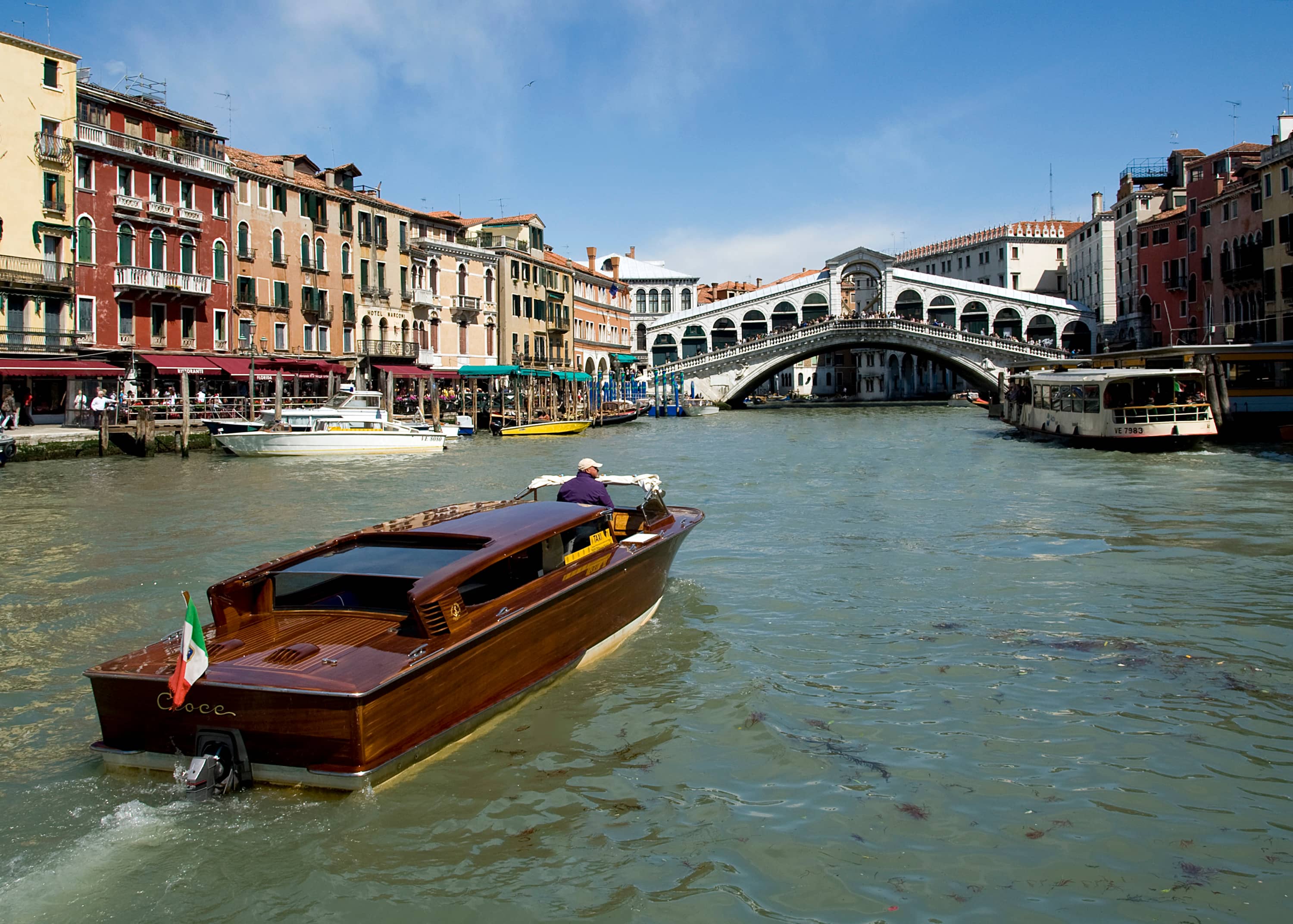 Rialto Bridge Views