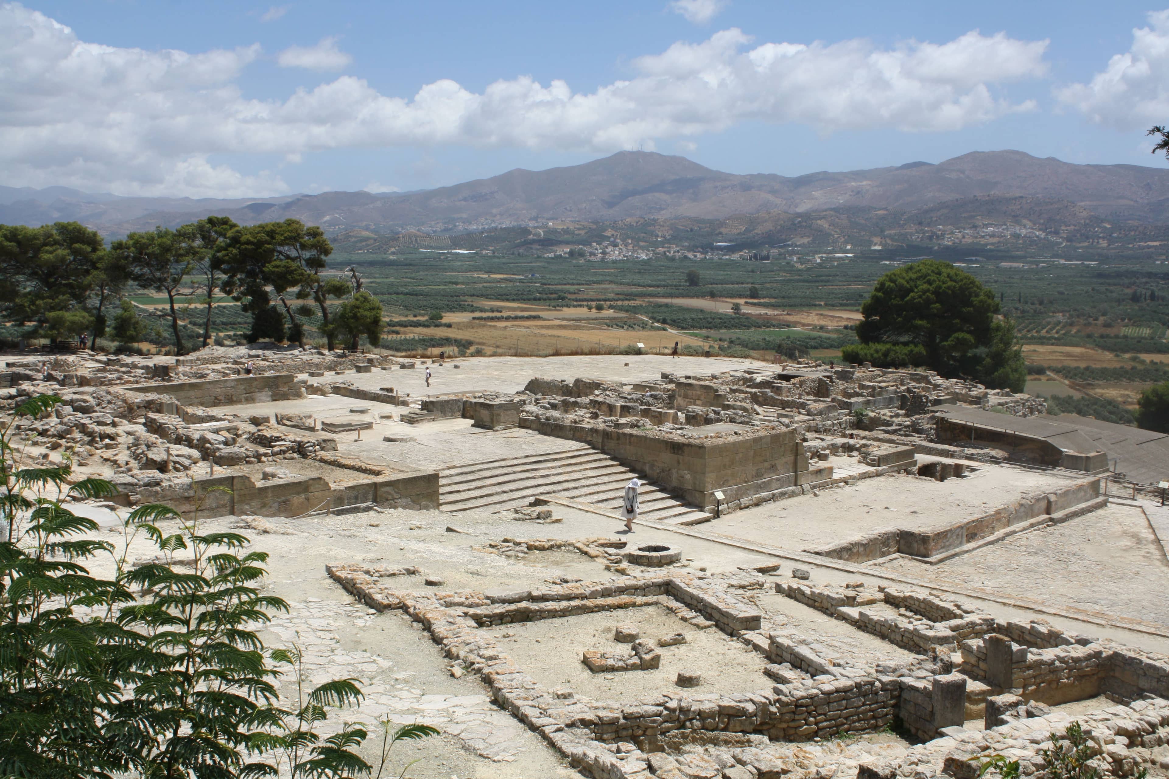 Minoan Streets and Houses