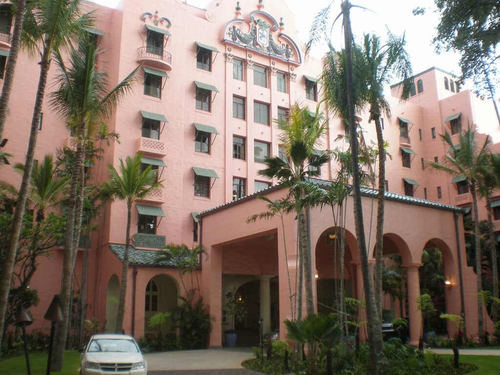 Mai Tai Bar Ambiance