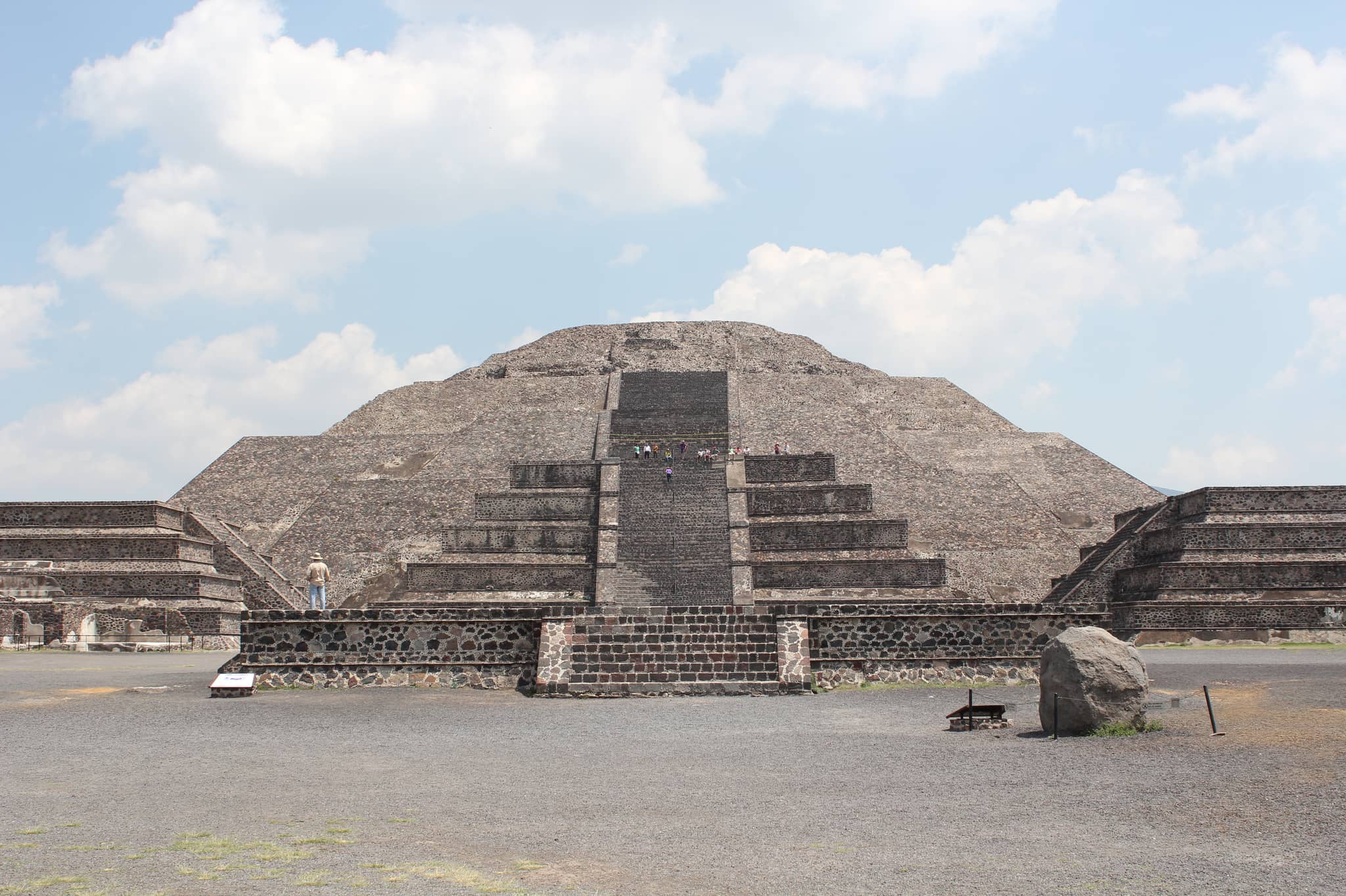 Pyramid of the Moon